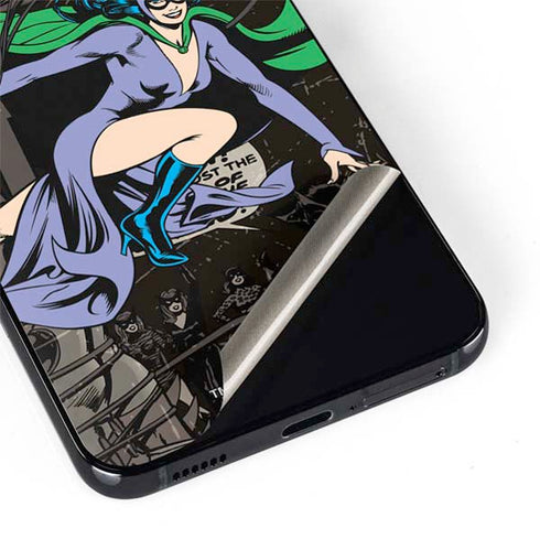 DC Comics Catwoman Vintage Action Pose Pattern Galaxy S22 Plus Skin