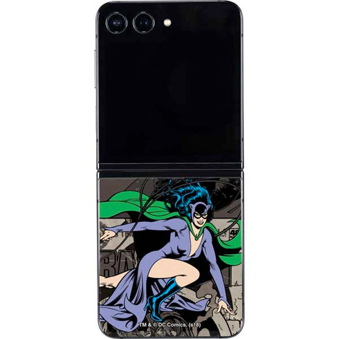 DC Comics Catwoman Vintage Action Pose Pattern Galaxy Z Flip5 5G Skin