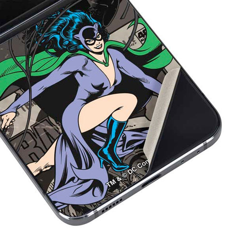 DC Comics Catwoman Vintage Action Pose Pattern Galaxy Z Flip5 5G Skin
