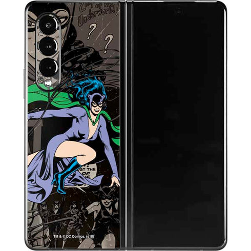 DC Comics Catwoman Vintage Action Pose Pattern Galaxy Z Fold3 5G Skin