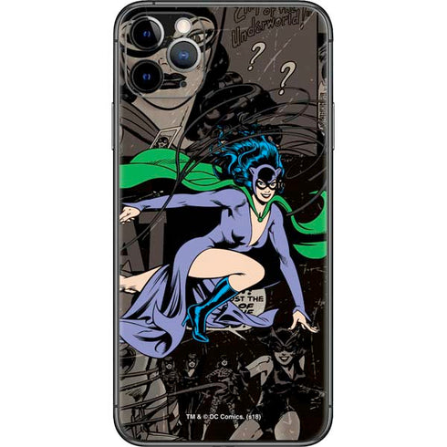 DC Comics Catwoman Vintage Action Pose Pattern iPhone 11 Pro Max Skin
