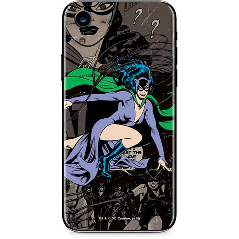 DC Comics Catwoman Vintage Action Pose Pattern iPhone XR Skin