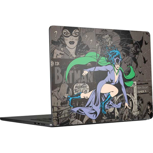 DC Comics Catwoman Vintage Action Pose Pattern MacBook Air 15 in (2023) Skin