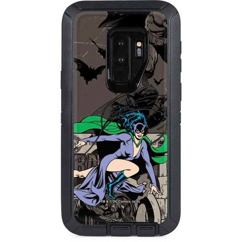 DC Comics Catwoman Vintage Action Pose Pattern Otterbox Defender Galaxy Skin