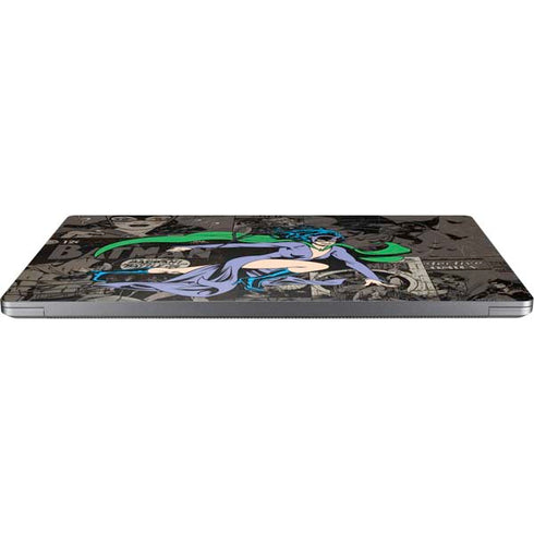 DC Comics Catwoman Vintage Action Pose Pattern Universal Laptop 16in (13 x 9.4in) Skin