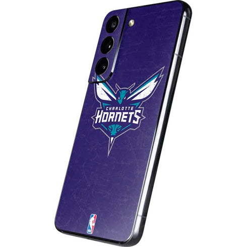 NBA Charlotte Hornets Distressed-Purple Galaxy S22 Skin