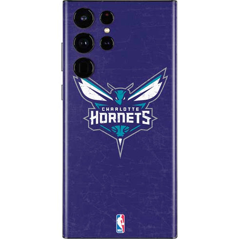 NBA Charlotte Hornets Distressed-Purple Galaxy S22 Ultra Skin