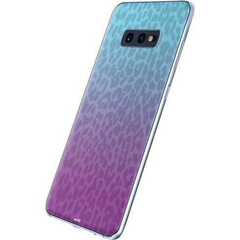 Cheetah Print Purple and Blue Galaxy S10e Skin