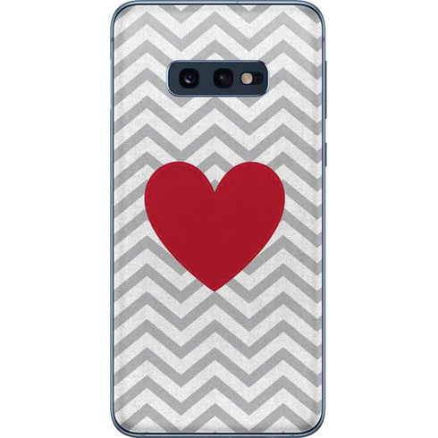 Chevron Heart Galaxy S10e Skin