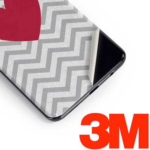 Chevron Heart Galaxy S10e Skin