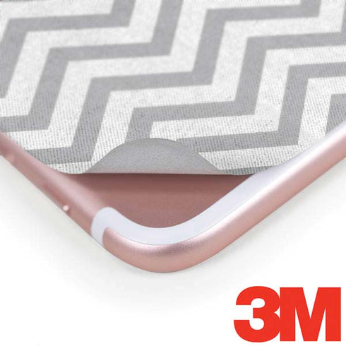 Chevron Heart iPhone 8 Plus Skin