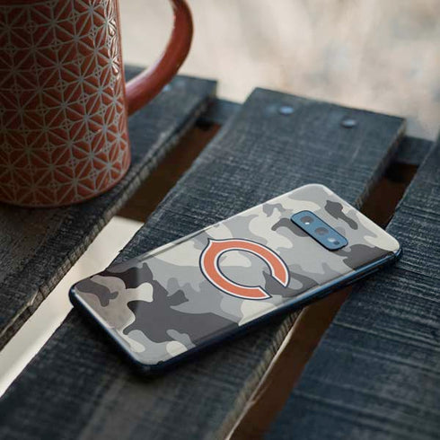 NFL Chicago Bears Camo Galaxy S10e Skin