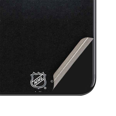 NHL Chicago Blackhawks Black Background iPhone SE (2nd & 3rd Gen) Skin