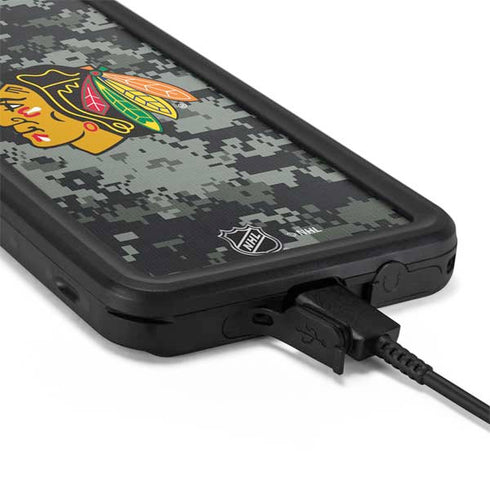 NHL Chicago Blackhawks Camo Galaxy S20 Plus Waterproof Case