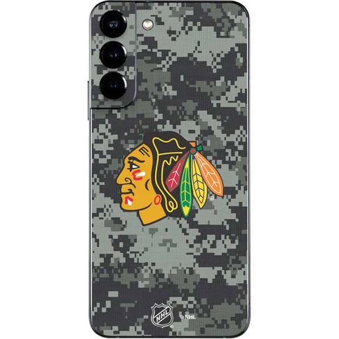 NHL Chicago Blackhawks Camo Galaxy S22 Plus Skin