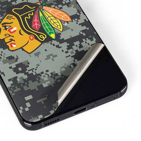 NHL Chicago Blackhawks Camo Galaxy S22 Plus Skin