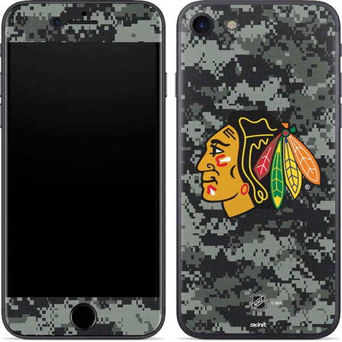 NHL Chicago Blackhawks Camo iPhone 8 Skin