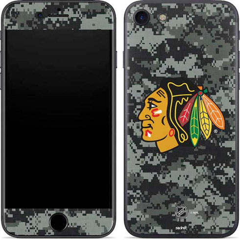 NHL Chicago Blackhawks Camo iPhone SE (2nd & 3rd Gen) Skin