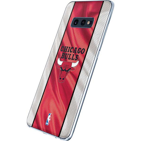 NBA Chicago Bulls Away Jersey Galaxy S10e Skin