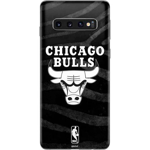 NBA Chicago Bulls Black Animal Print Galaxy S10 Skin