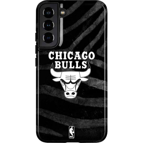 NBA Chicago Bulls Black Animal Print Galaxy S22 Plus Pro Case