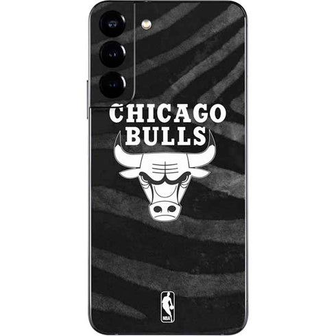 NBA Chicago Bulls Black Animal Print Galaxy S22 Plus Skin