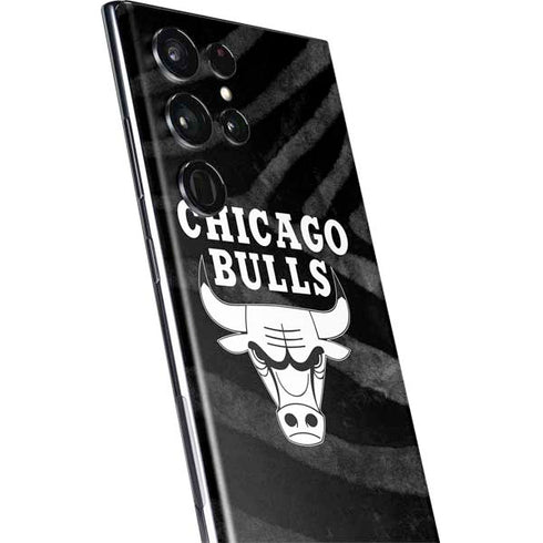 NBA Chicago Bulls Black Animal Print Galaxy S22 Ultra Skin