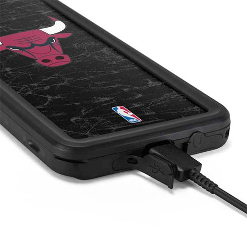 NBA Chicago Bulls Black Distressed Galaxy S20 Plus Waterproof Case