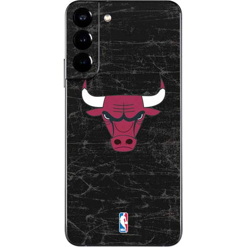 NBA Chicago Bulls Black Distressed Galaxy S22 Plus Skin