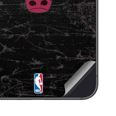 NBA Chicago Bulls Black Distressed Galaxy S23 Skin