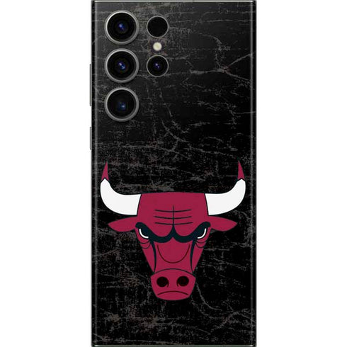 NBA Chicago Bulls Black Distressed Galaxy S23 Ultra Skin