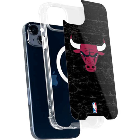 NBA Chicago Bulls Black Distressed iPhone 13 MagSafe Case