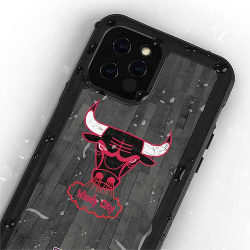 NBA Chicago Bulls Hardwood Classics iPhone 12 Pro Waterproof Case
