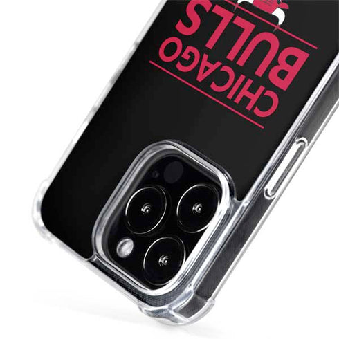 NBA Chicago Bulls Standard - Black iPhone 13 Pro MagSafe Case