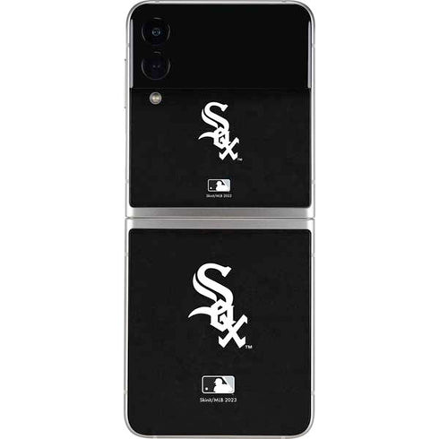 MLB Chicago White Sox - Solid Distressed Galaxy Z Flip3 5G Skin