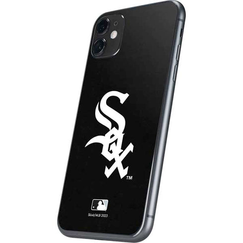 MLB Chicago White Sox - Solid Distressed iPhone 11 Skin