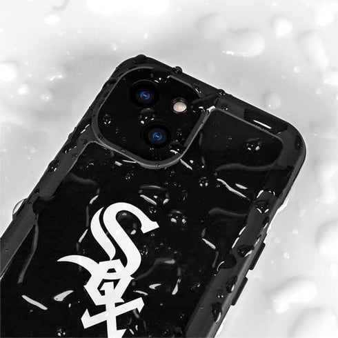 MLB Chicago White Sox - Solid Distressed iPhone 15 Plus Waterproof Case