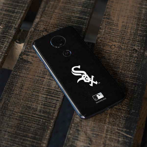MLB Chicago White Sox - Solid Distressed Moto E5 Plus Skin