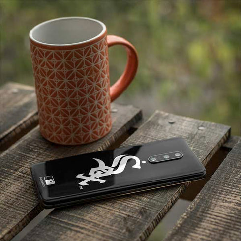 MLB Chicago White Sox - Solid Distressed OnePlus 7 Pro Skin