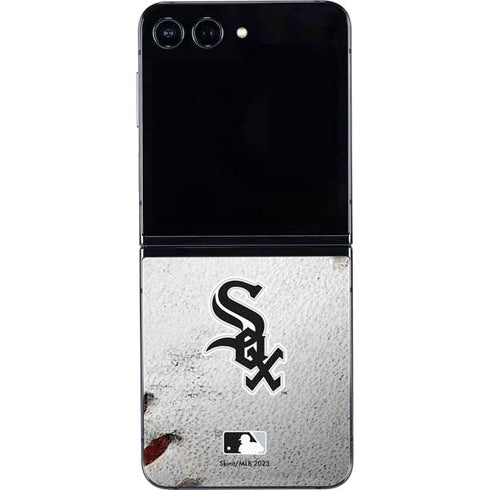 MLB Chicago White Sox Game Ball Galaxy Z Flip5 5G Skin