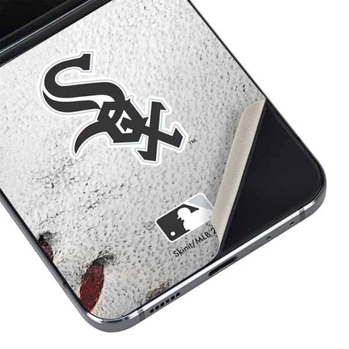 MLB Chicago White Sox Game Ball Galaxy Z Flip5 5G Skin