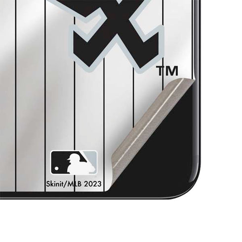 MLB Chicago White Sox Home Jersey iPhone SE (2nd & 3rd Gen) Skin