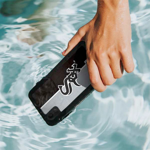 MLB Chicago White Sox Split iPhone XR Waterproof Case