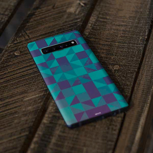 Chromatic 01 Galaxy S10 Skin
