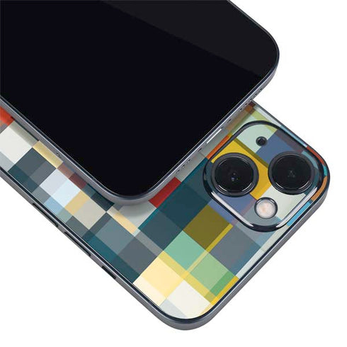 Chromatic 09 iPhone 14 Skin