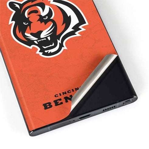 NFL Cincinnati Bengals - Alternate Distressed Galaxy S22 Ultra Skin