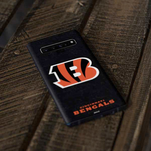 NFL Cincinnati Bengals - Distressed Galaxy S10 Plus Skin