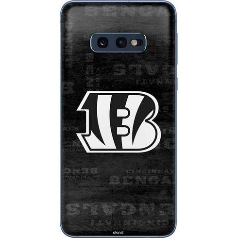 NFL Cincinnati Bengals Black & White Galaxy S10e Skin