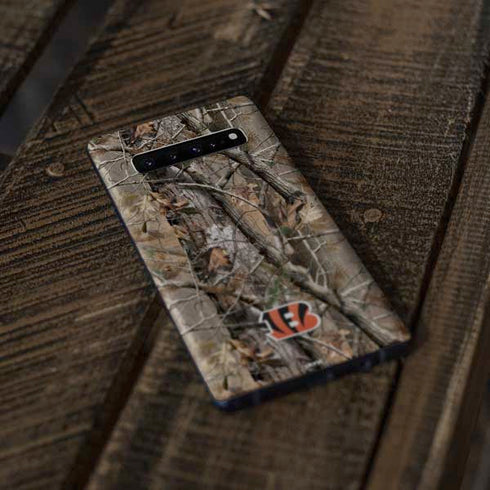 NFL Cincinnati Bengals Realtree AP Camo Galaxy S10 Plus Skin
