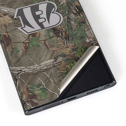 NFL Cincinnati Bengals Realtree Xtra Green Camo Galaxy S22 Ultra Skin
